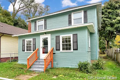 872 Mc Alister Avenue, Benton Harbor, MI 49022 - Photo 1