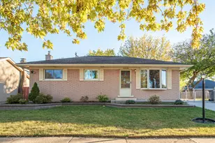 18446 Whalen Dr, Clinton, MI 48035 - Photo 1