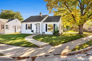 3148 Stratford Dr SW, Wyoming, MI 49509 - Photo 1