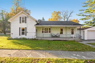 423 N Camburn St, Stanton, MI 48888 - Photo 1