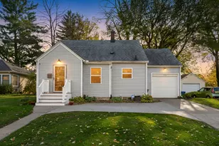 928 Royce Ave, Kalamazoo, MI 49001 - Photo 1