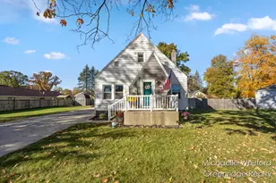 2159 Roos Ave SW, Wyoming, MI 49509 - Photo 1