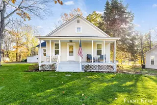 445 S Maple St, Saugatuck, MI 49453 - Photo 1