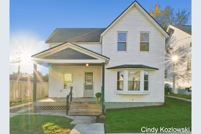 1221 Garfield Avenue NW, Grand Rapids, MI 49504 - Photo 1