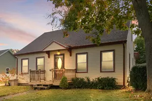 1213 Moulton Ave, Muskegon, MI 49445 - Photo 1