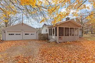 7291 Tucker Rd, Eaton Rapids, MI 48827 - Photo 1