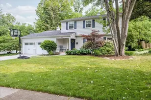 2717 Maplewood Dr SE, Grand Rapids, MI 49506 - Photo 1