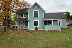 102 Pine St, Paw Paw, MI 49079 - Photo 1
