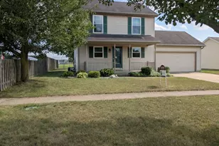 32 E Pointe Dr, Coldwater, MI 49036 - Photo 1