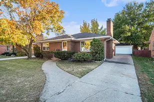 618 Alger St SE, Grand Rapids, MI 49507 - Photo 1