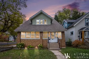 976 Lincoln Ave NW, Grand Rapids, MI 49504 - Photo 1