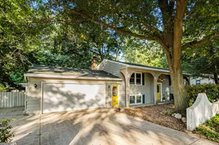 92 Oak Valley Dr, Holland, MI 49424 - Photo 1