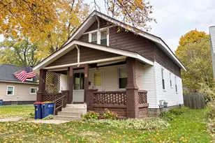 4 Elmwood St NW, Grand Rapids, MI 49505 - Photo 1