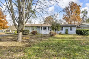 125 Burr Oak Dr, Spring Arbor, MI 49283 - Photo 1