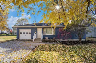 8 Poplar St, Three Oaks, MI 49128 - Photo 1