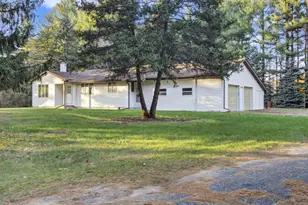 229 E Howard City Edmore Rd, Edmore, MI 48829 - Photo 1