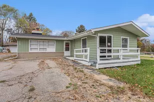 257 N 20th St, Springfield, MI 49037 - Photo 1