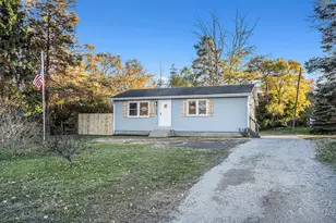 15258 Cleveland St, Spring Lake, MI 49456 - Photo 1