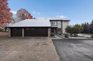 11011 Kurtiss Dr, Brighton, MI 48114 - Photo 1