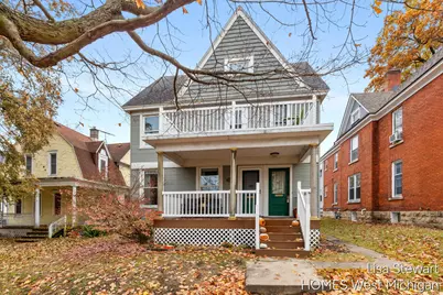 632 Parkwood Street NE, Grand Rapids, MI 49503 - Photo 1
