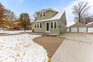 38 Riverside Dr, Mount Clemens, MI 48043 - Photo 1