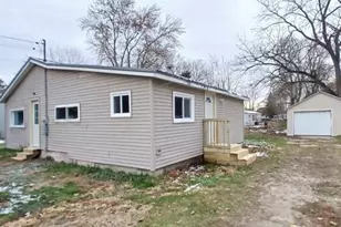 809 Washington St, Nashville, MI 49073 - Photo 1