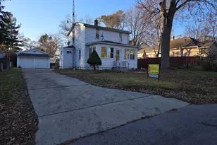 1204 Carson Ave, Jackson, MI 49203 - Photo 1