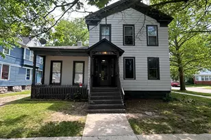 527 W Cedar St, Kalamazoo, MI 49007 - Photo 1
