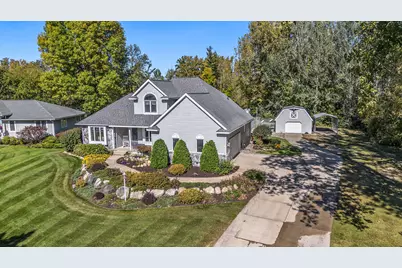 625 Grand Woods Court NE, Grand Rapids, MI 49525 - Photo 1