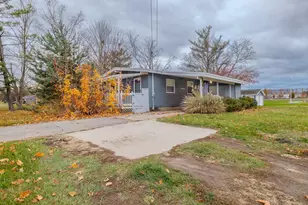 7595 28th Ave, Hudsonville, MI 49426 - Photo 1