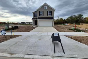 2730 Sanderling Ct SE, Grand Rapids, MI 49508 - Photo 1