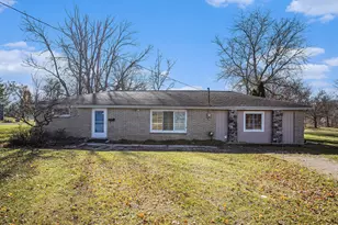 737 W Capital Ave, Bellevue, MI 49021 - Photo 1