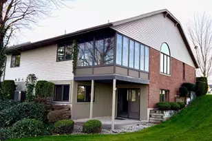 212 Parkside Dr, Zeeland, MI 49464 - Photo 1