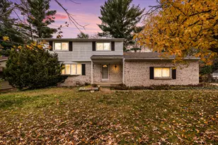 1423 Mapleview St SE, Kentwood, MI 49508 - Photo 1