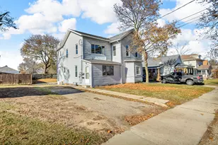 106 N Dwight St, Jackson, MI 49202 - Photo 1