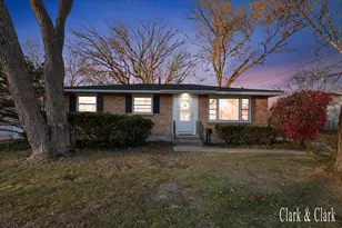 154 Homecrest Rd, Battle Creek, MI 49037 - Photo 1