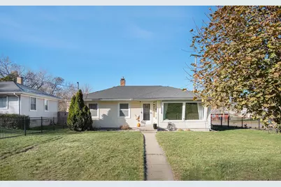 933 Diamond Avenue NE, Grand Rapids, MI 49503 - Photo 1