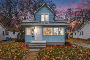 633 S Constantine St, Three Rivers, MI 49093 - Photo 1