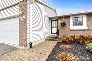 890 Creekridge Dr, Holland, MI 49423 - Photo 1