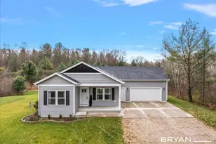 2555 W River Rd, Muskegon, MI 49445 - Photo 1