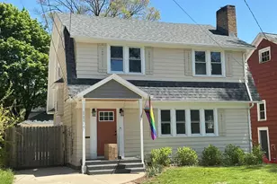 1124 Calvin Ave SE, Grand Rapids, MI 49506 - Photo 1