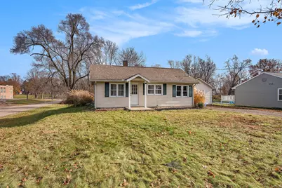 107 S 28th Street S, Battle Creek, MI 49015 - Photo 1
