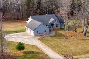 470 Sweetwater Dr, Cadillac, MI 49601 - Photo 1