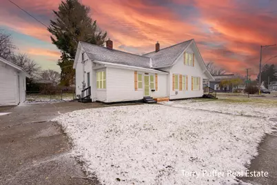 643 Evanston Avenue, Muskegon, MI 49442 - Photo 1