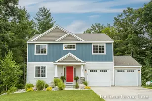 568 N River Hills Dr, Newaygo, MI 49337 - Photo 1