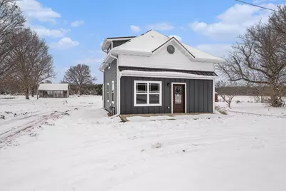 46750 County Road 665, Paw Paw, MI 49079 - Photo 1