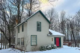 9155 Cushing Rd, Eau Claire, MI 49111 - Photo 1