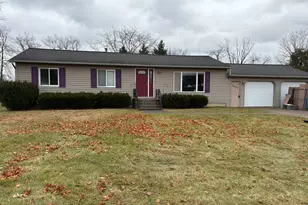 5603 Oakpoint Rd, Jackson, MI 49201 - Photo 1