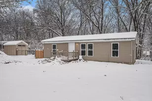 29394 Jewells Dr, Lawton, MI 49065 - Photo 1