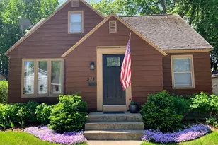 314 W 14th St, Holland, MI 49423 - Photo 1